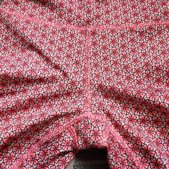 Gap Fit girls M (8-9) Capri Sport pink floral - Picture 5 of 5